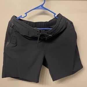 Ten thousand Foundation shorts. M. With liner